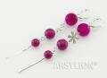 srebrne, długie kolczyki w kolorze fuksji ze stopniowanych kul jadeit, srebrnym kwiatuszkiem i łańcuszkami żmijka