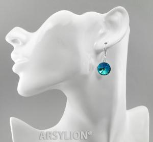 Srebrne, wiszące kolczyki z dużymi, okrągłymi czeskimi kryształami Rivoli o średnicy 14 mm w hipnotyzującym, niebiesko-morskim kolorze Crystal Oceanic.