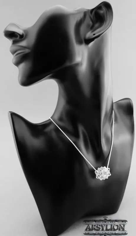 zawieszka walec crystal manekin.jpg