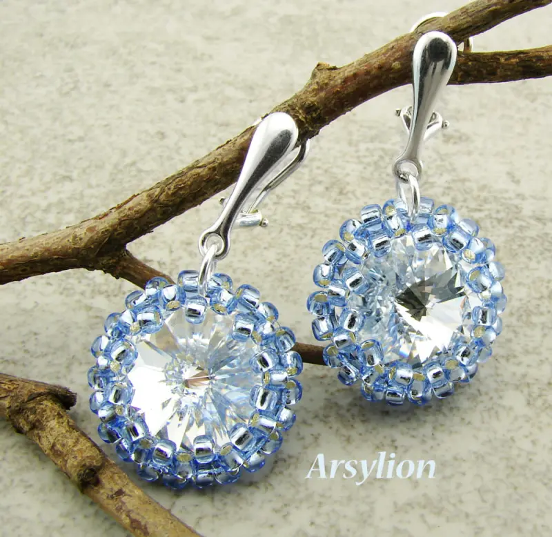 srebrno błękitne klipsy z kryształkami Swarovski Crystal F
