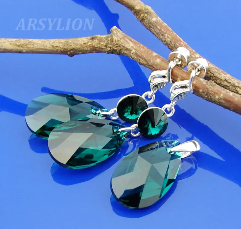 komplet z kryształkami Swarovski emerald