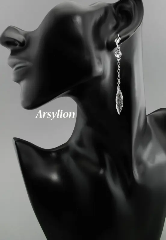 kolczyki  piórko na łańcuszku z kryształkami Swarovski crystal f