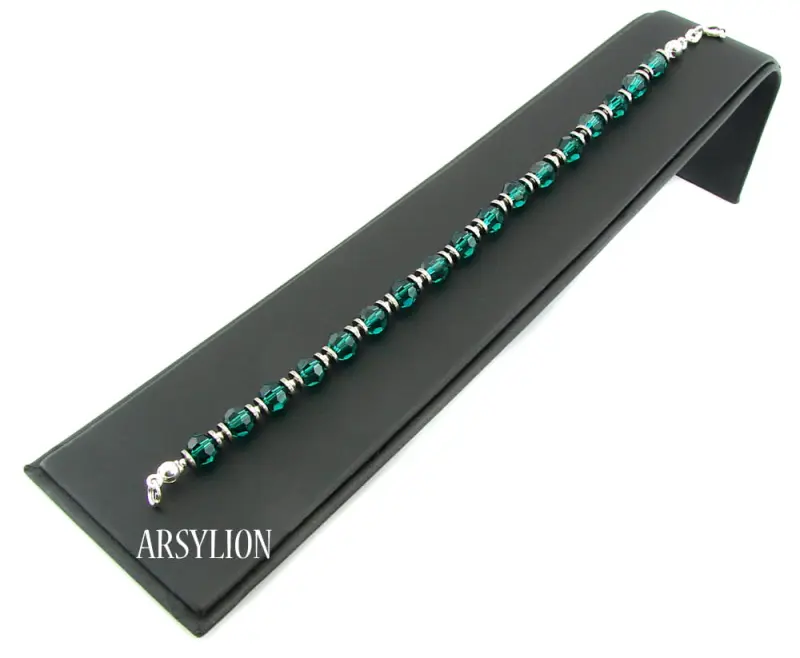 bransoletka z kryształkami w kolorze emerald