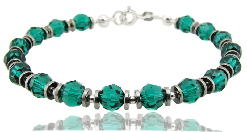 bransoletka z kryształkami w kolorze emerald