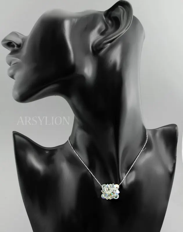 zawieszka z opalizującymi kryształkami crystal ab