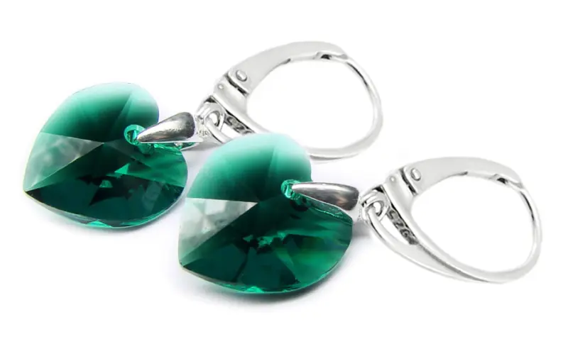 kolczyki z oryginalnymi kryształkami Emerald