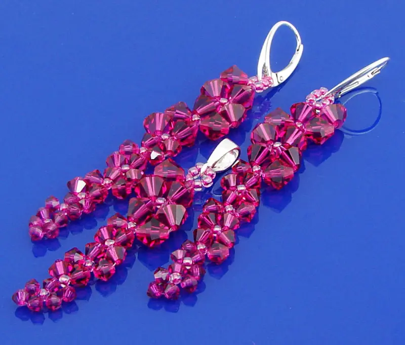 pod nr katalogowym 1003 dostępny komplet (kolczyki z zawieszką na łańcuszek)
