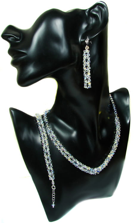 komplet z opalizującymi kryształkami Crystal AB