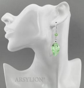 kolczyki z oryginalnymi kryształami new leaf light peridot