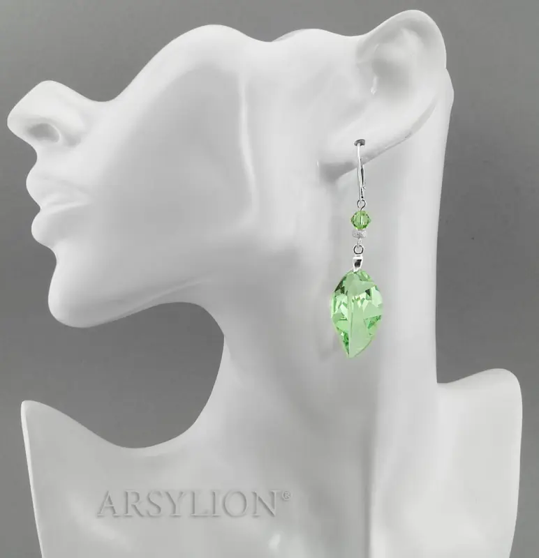 kolczyki z oryginalnymi kryształami new leaf light peridot