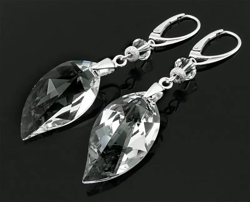 kolczyki z oryginalnymi kryształami new leaf Crystal