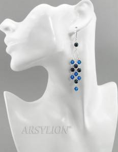 długie srebrne kolczyki lapis lazuli z oryginalnymi kryształkami capri blue