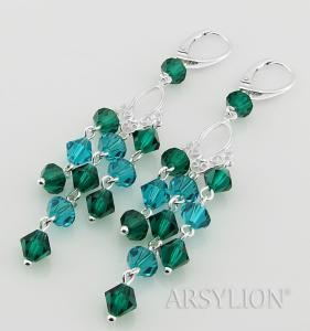 kolczyki srebrne z oryginalnymi kryształkami bicone kolor emerald i blue zircon na ozdobnym filigranie